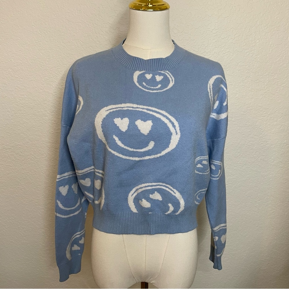Debut Blue Heart Eyes Smiley Face Crewneck Sweater